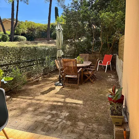 L'ibiza, Within Walking Distance And Air Conditioning